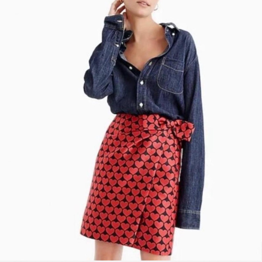 NWT J.Crew Wrap skirt in jacquard hearts size 0
Originally $110